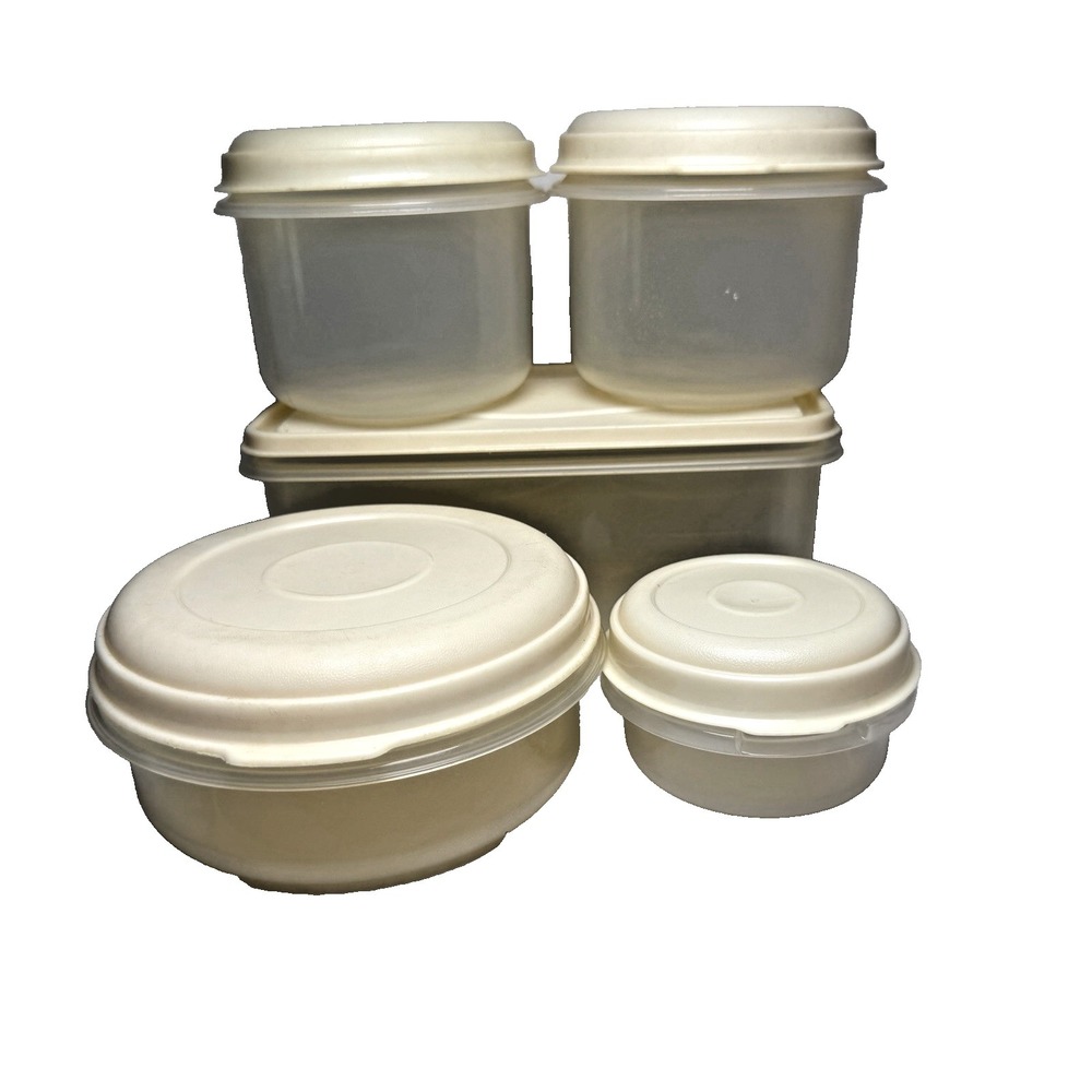 Rubbermaid Servin' Saver Storage Containers Almond Lids Lot Of 5 Vintage